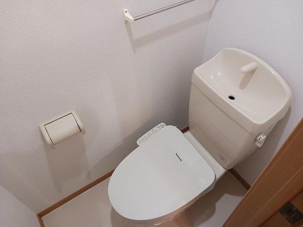 甲府市中小河原１丁目のアパート