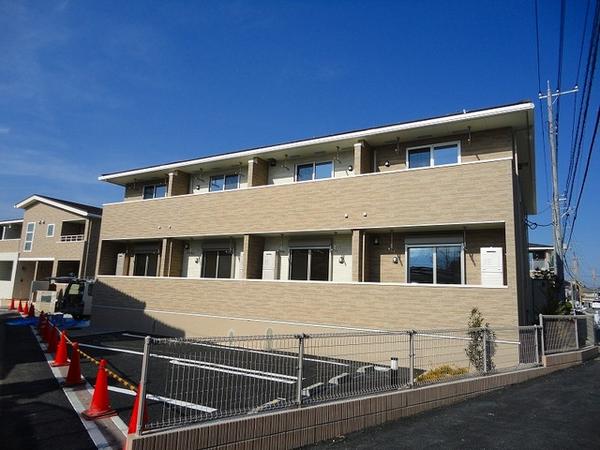 中央市中楯のアパート