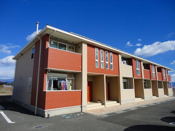 南アルプス市吉田のアパート