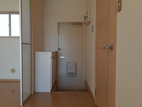 甲斐市中下条のアパート