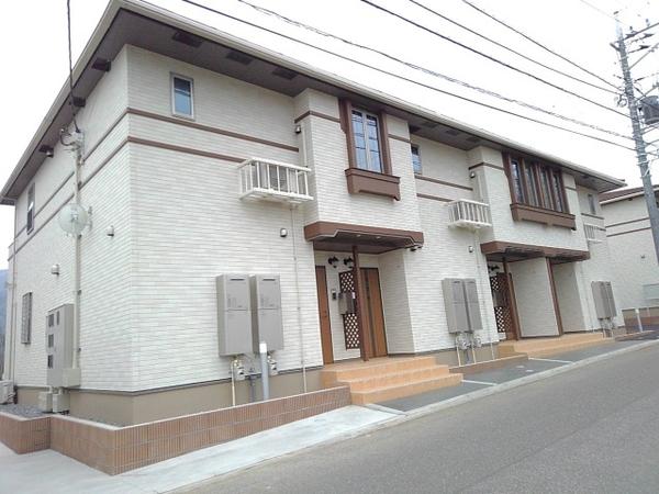 韮崎市藤井町南下條のアパート
