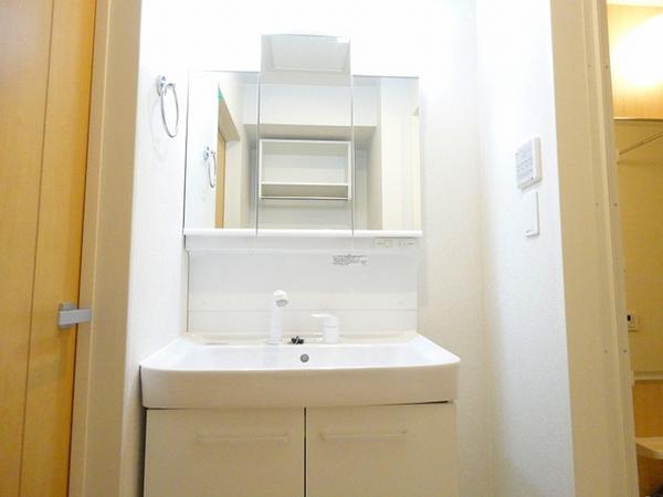 甲府市大里町のアパート