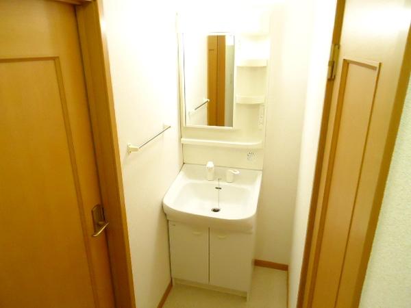 南アルプス市下宮地のアパート