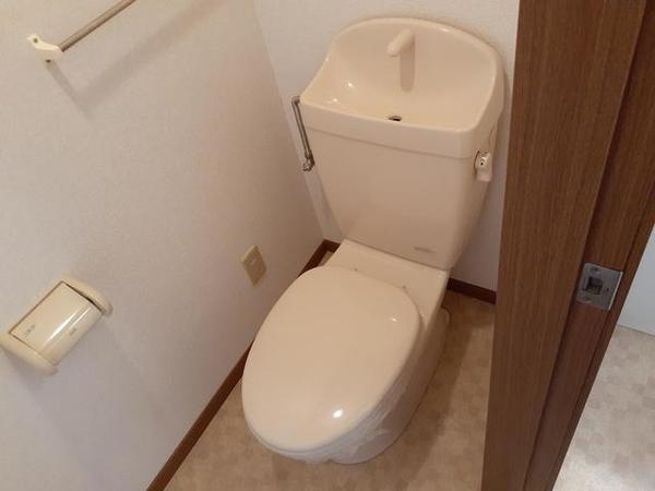 甲府市中小河原町のアパート