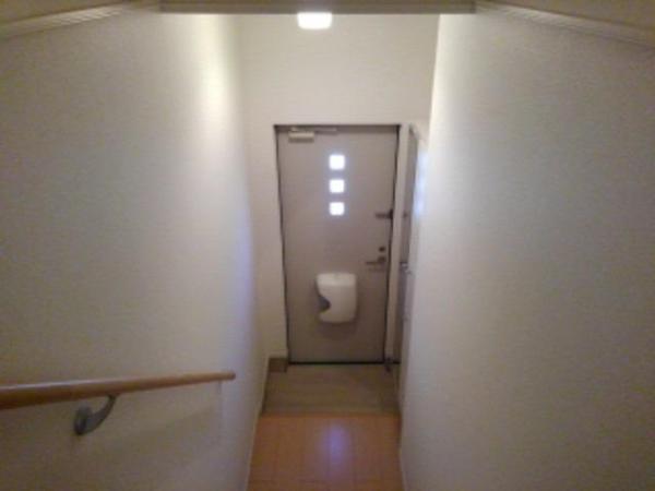 甲斐市西八幡のアパート