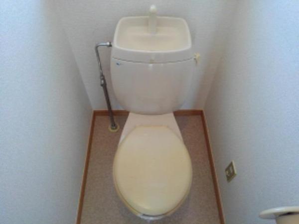 甲斐市富竹新田のアパート