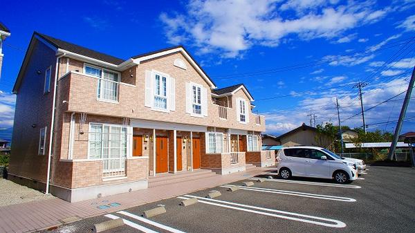 甲府市上町のアパート