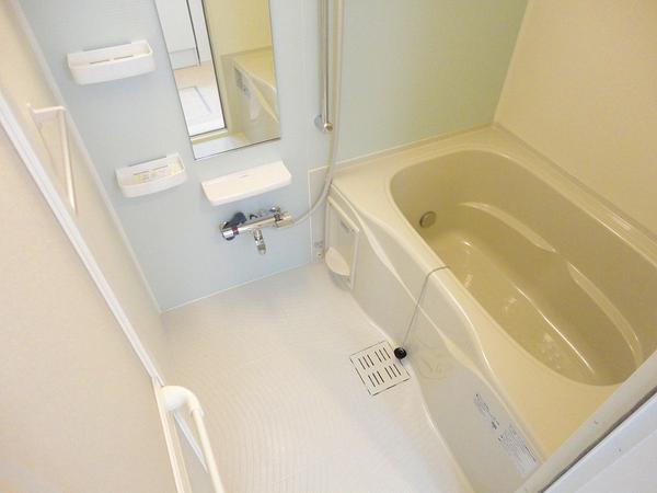 甲府市堀之内町のアパート