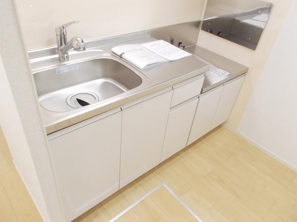 甲府市中小河原町のアパート