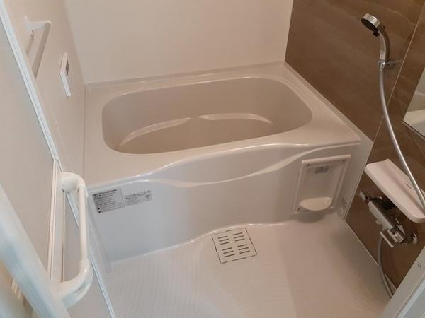 笛吹市春日居町鎮目のアパート