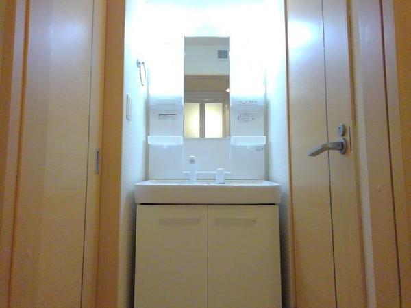 中巨摩郡昭和町西条のアパート