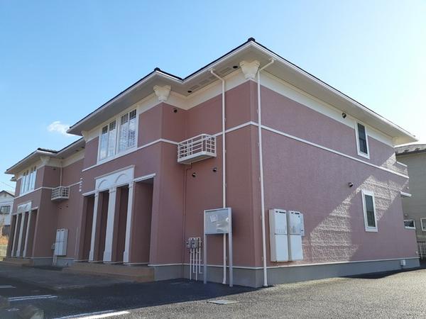 笛吹市御坂町成田のアパート