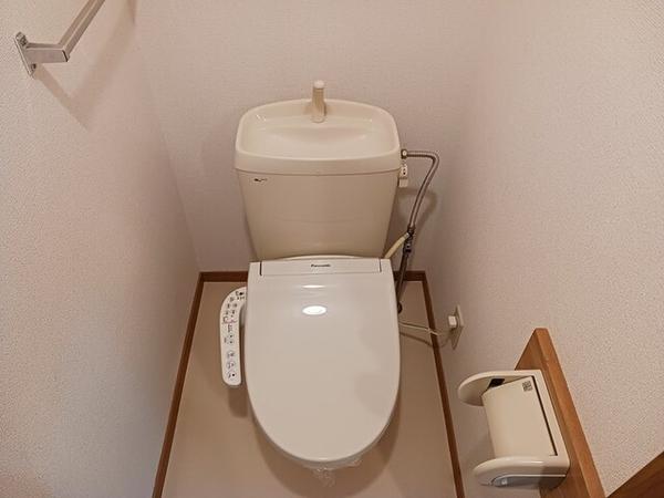 山梨市小原西のアパート