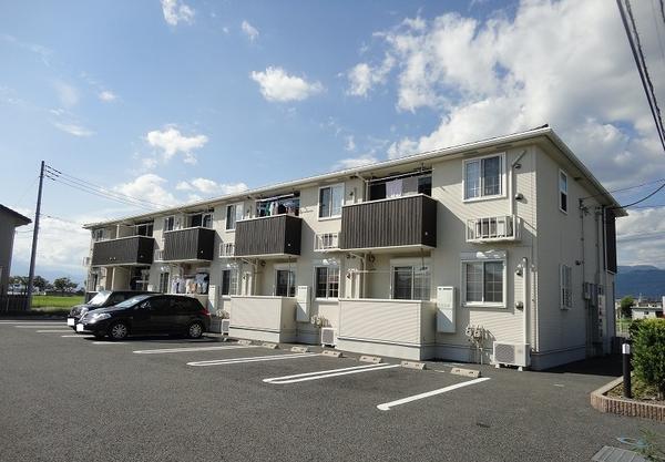 甲府市上町のアパート