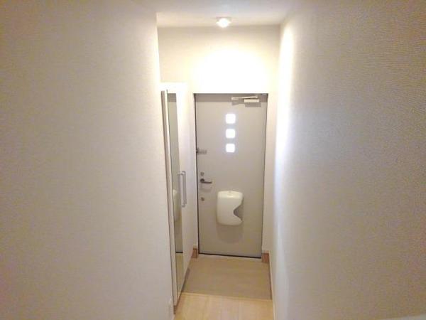 中巨摩郡昭和町清水新居のアパート
