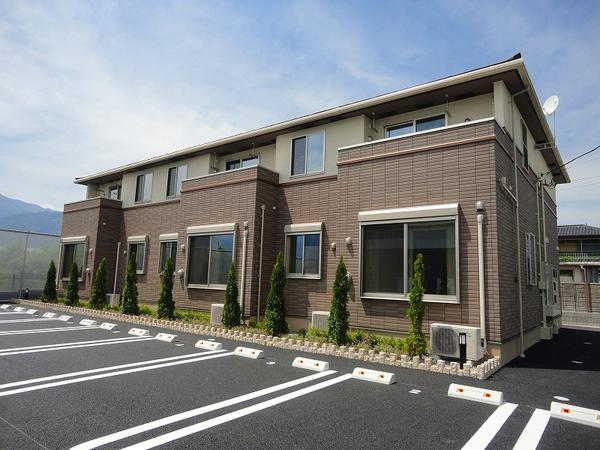 南アルプス市飯野のアパート