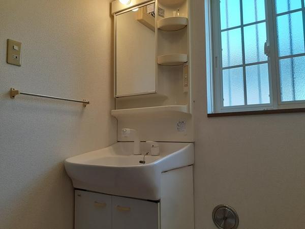 南アルプス市藤田のアパート