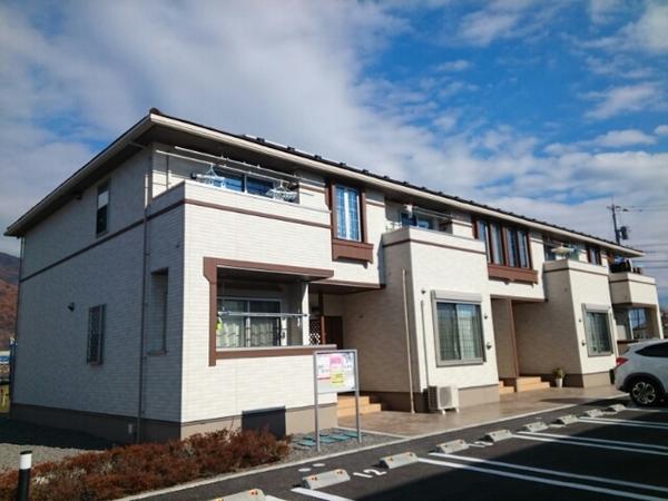 甲府市和戸町のアパート