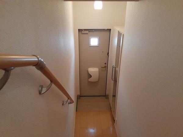 笛吹市春日居町鎮目のアパート