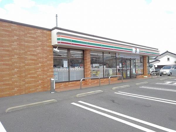 笛吹市春日居町鎮目のアパート