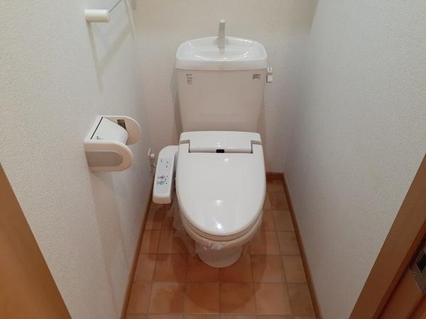 韮崎市大草町若尾のアパート