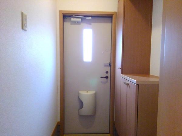 韮崎市富士見２丁目のアパート