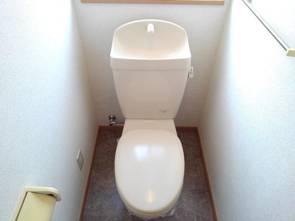 韮崎市富士見２丁目のアパート
