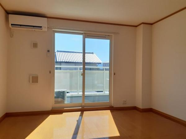 中巨摩郡昭和町西条のアパート