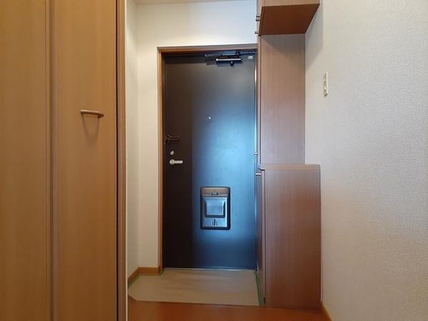 甲府市東光寺１丁目のマンション
