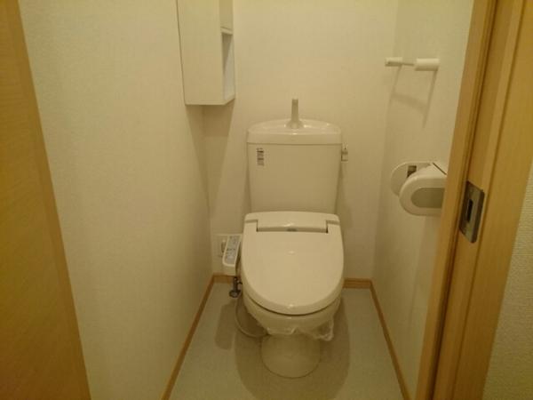 笛吹市石和町八田のアパート