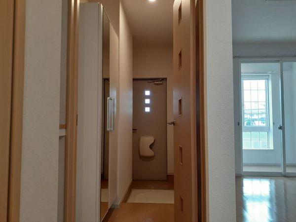 甲府市下飯田２丁目のアパート