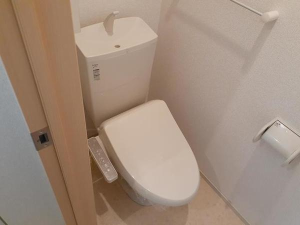 甲府市下飯田２丁目のアパート