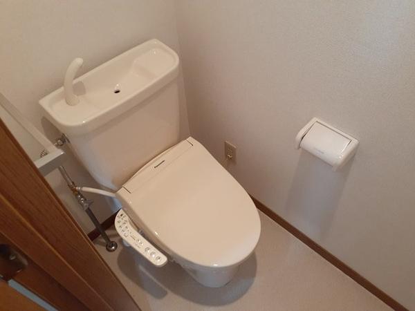 山梨市北のアパート