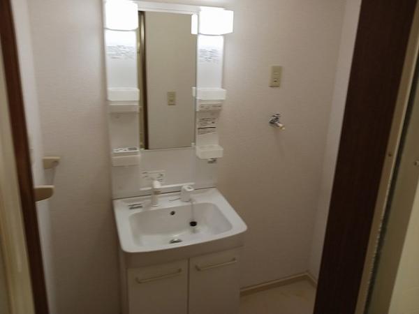 甲斐市中下条のアパート