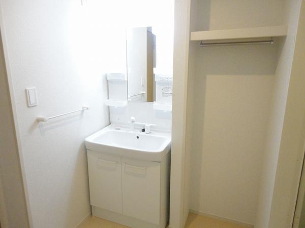 甲府市大里町のアパート