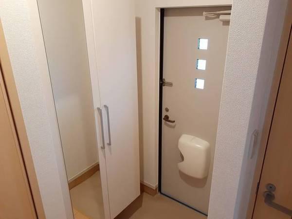 韮崎市藤井町南下條のアパート