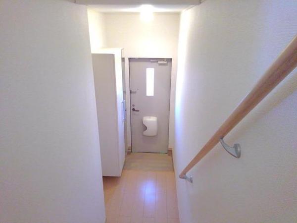 笛吹市御坂町井之上のアパート