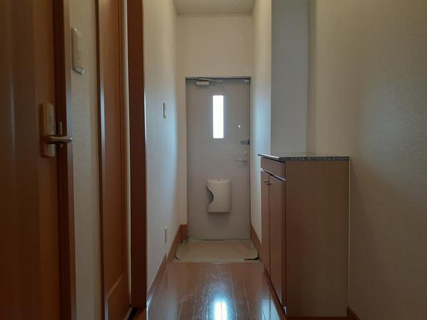 甲府市里吉１丁目のアパート
