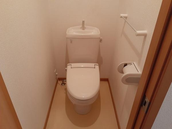 甲府市里吉１丁目のアパート