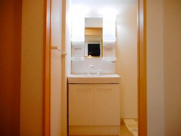 甲府市国母４丁目のアパート