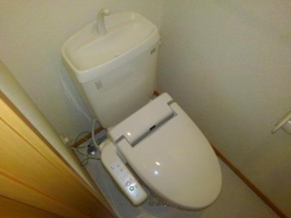 甲府市西下条町のアパート
