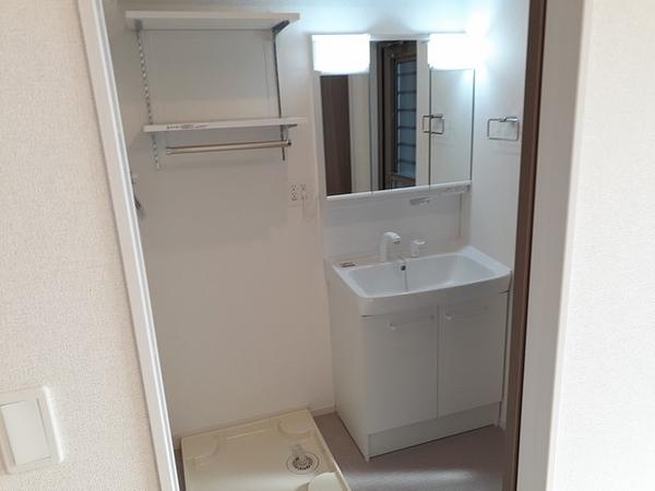 笛吹市石和町市部のアパート