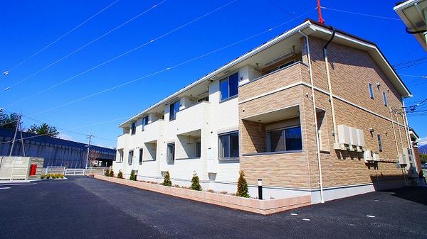 甲斐市富竹新田のアパート