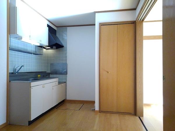 笛吹市石和町唐柏のアパート