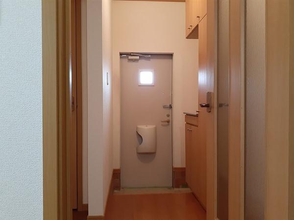 韮崎市藤井町南下條のアパート