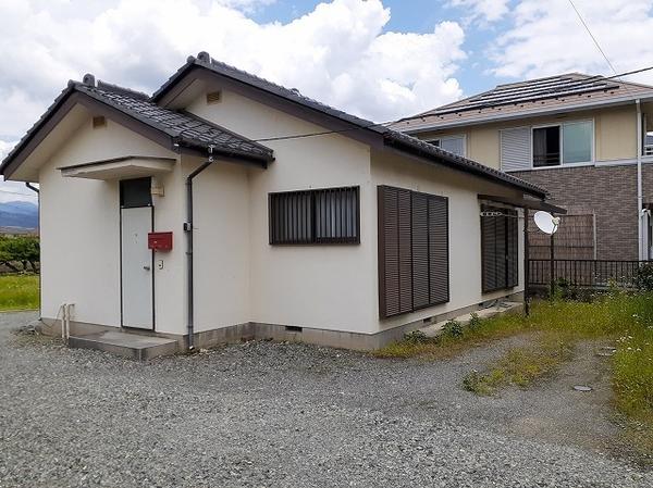 甲斐市篠原のアパート