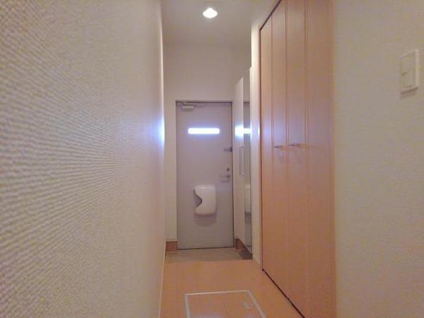 甲府市蓬沢１丁目のアパート