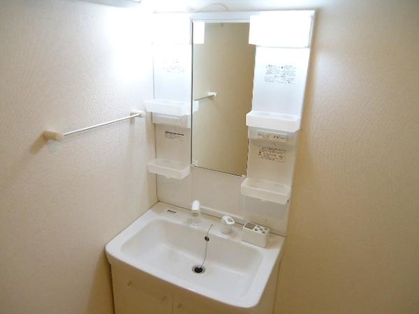 甲斐市竜王新町のアパート