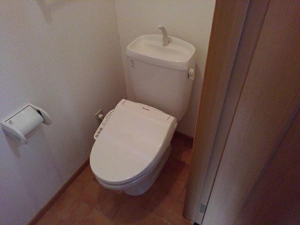 笛吹市八代町高家のアパート