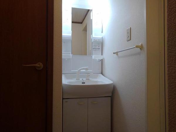 甲斐市大下条のアパート